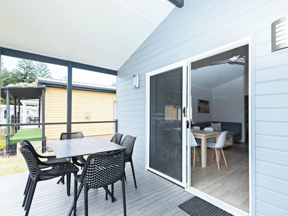 Barlings Beach Holiday Park Ocean Breeze Villa 3