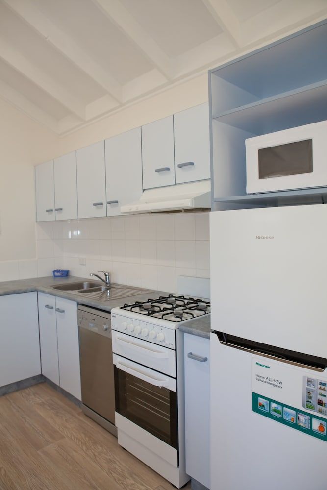 Blue Lagoon Beach Resort 2 Bedroom Ocean View Cabin 8