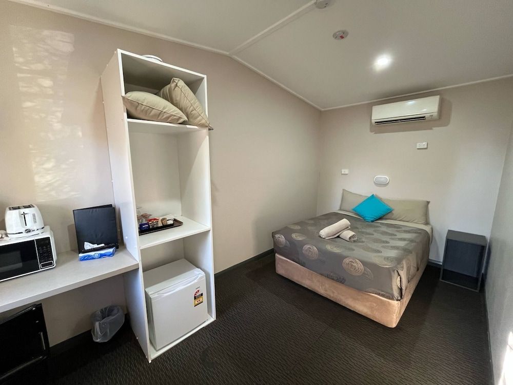 Budget Room