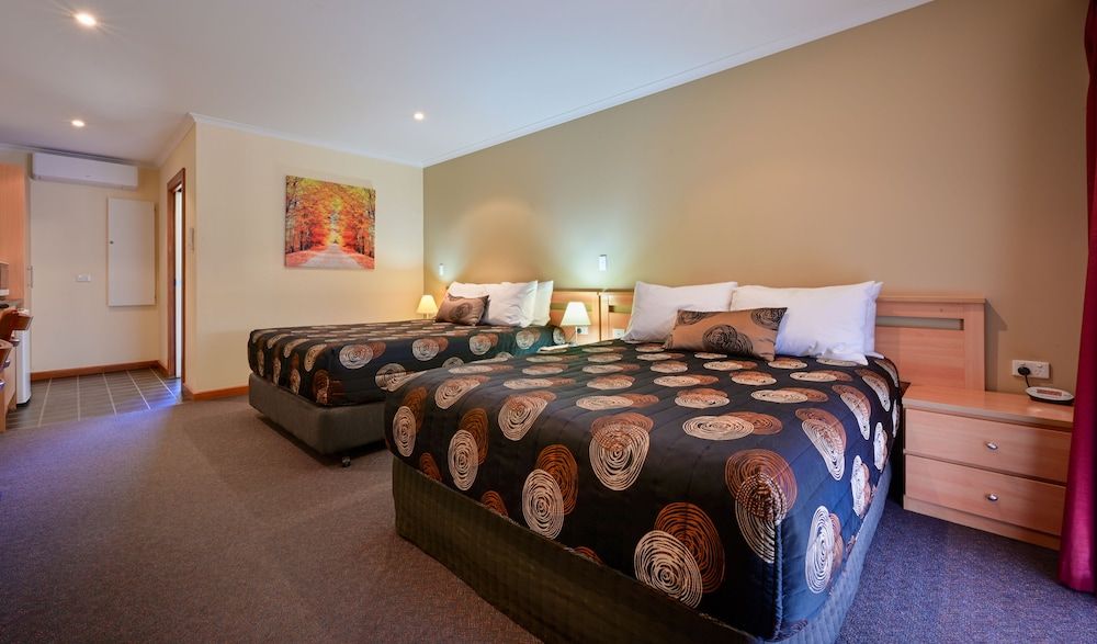 Westland Hotel Motel Westland Deluxe Room