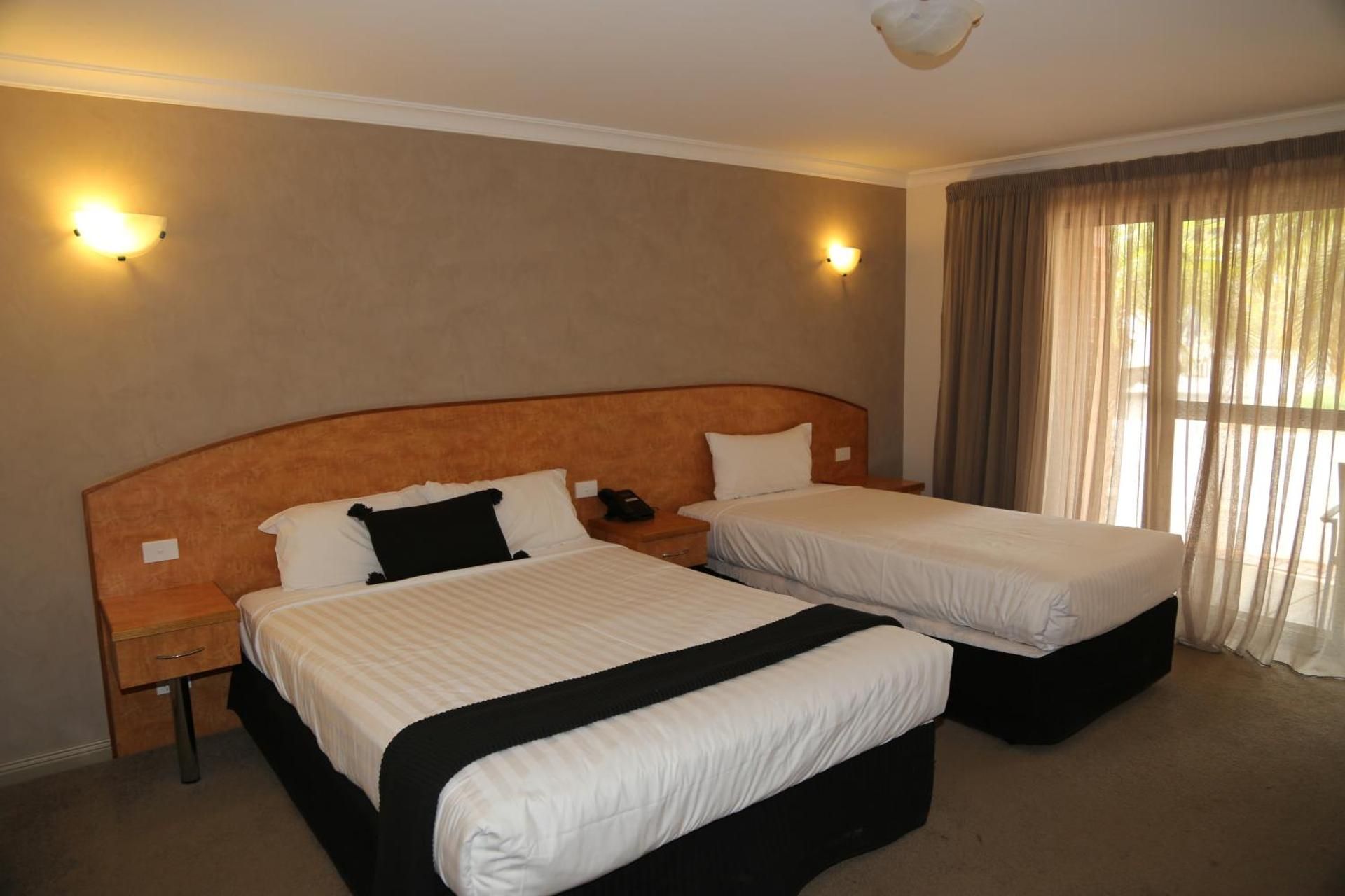 Standard Twin Room