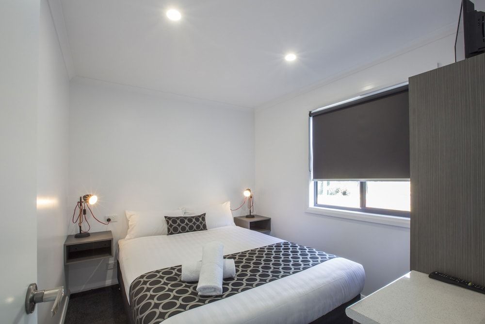 Luxury Cabin, 3 Bedrooms, 2 Bathrooms