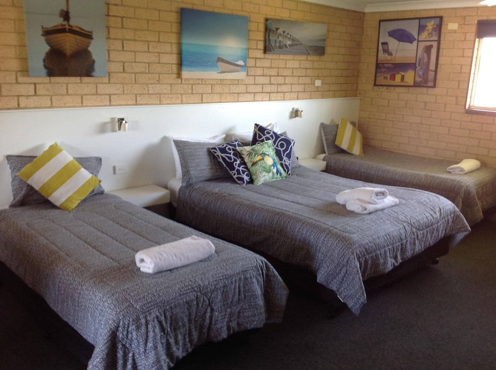 Avlon Gardens Motel - Ballina Family Room 2
