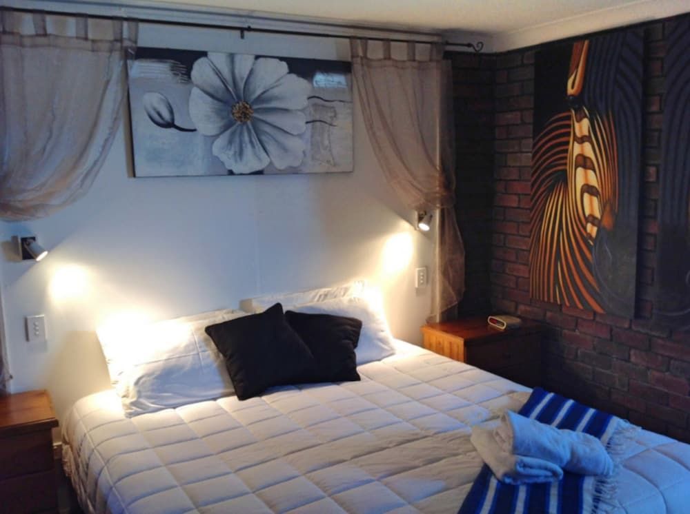 Avlon Gardens Motel - Ballina Deluxe Double Room, 1 King Bed, Jetted Tub