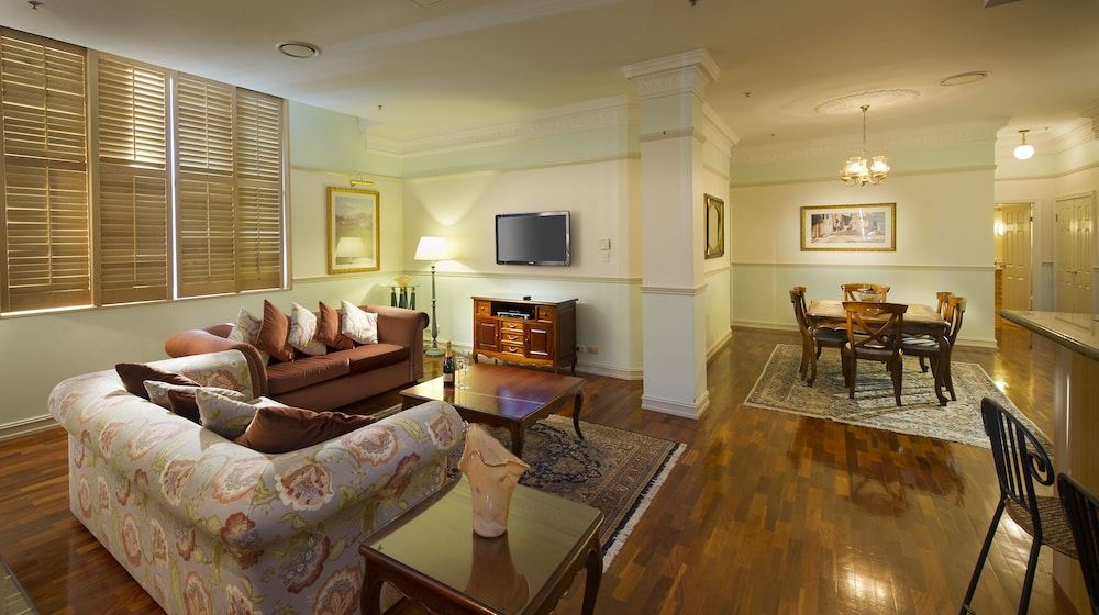 Royal Albert Hotel Sub-Penthouse 7