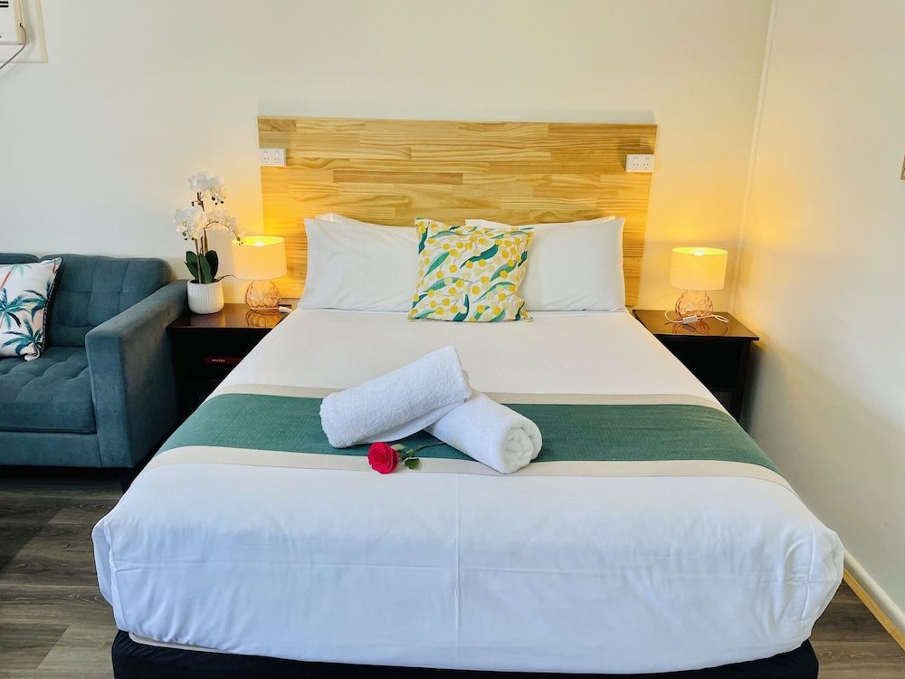 Highway Motor Inn Family Suite, 2 Bedrooms, Patio, Ground Floor 8