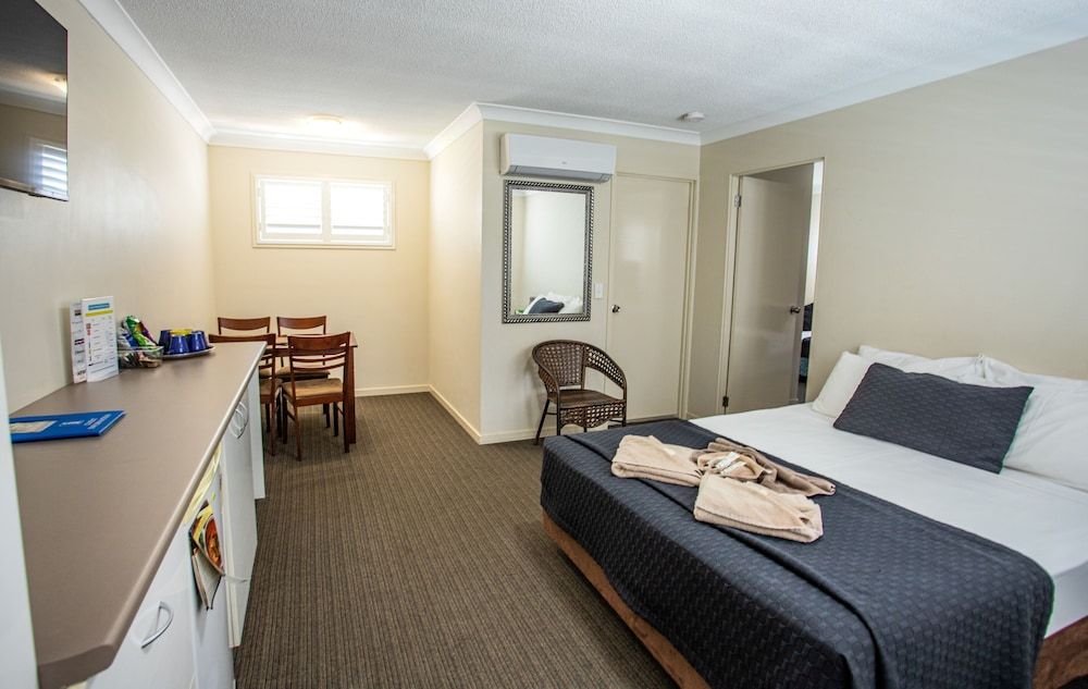 Tropicana Motel Room, 1 Bedroom