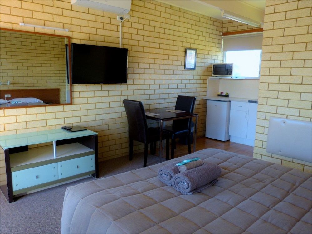 Standard Room (Air Conditioned)