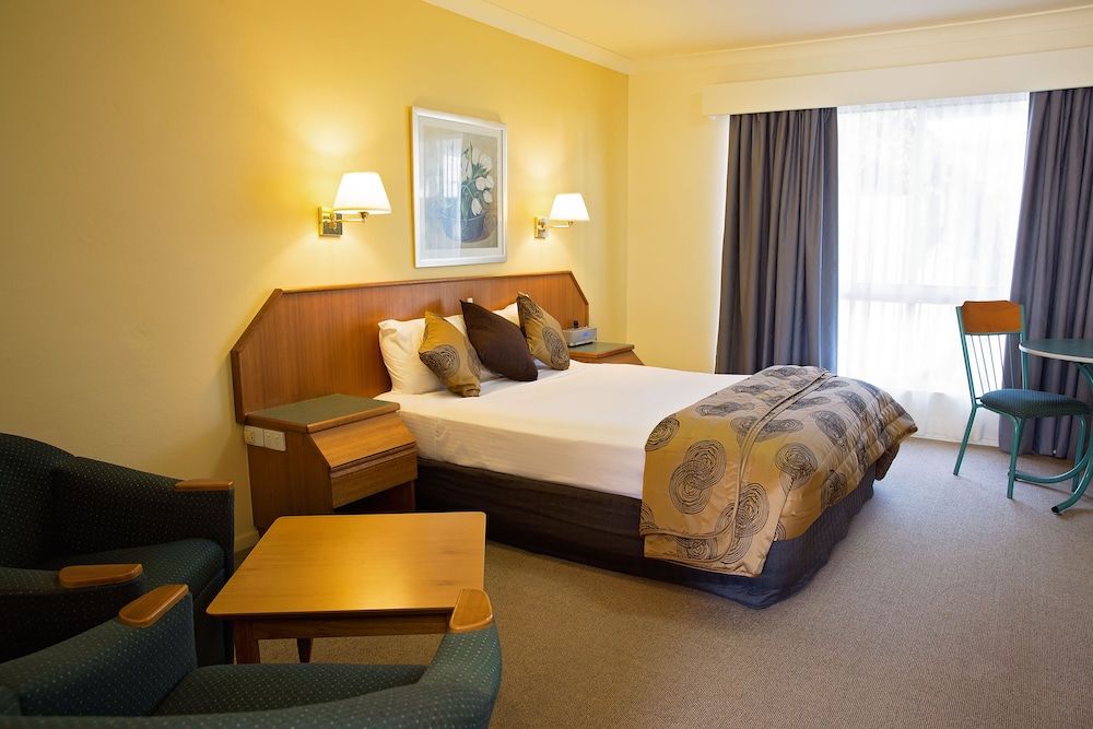 White Lace Motor Inn Superior Queen 3