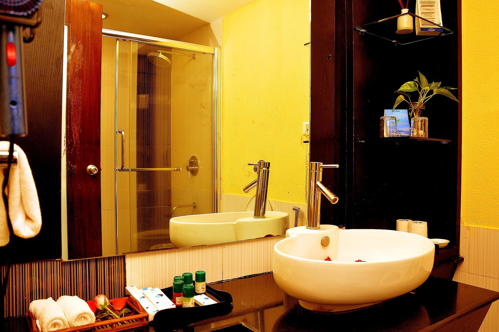 Gokulam Park Sabari-Siruseri SIPCOT Deluxe King Room 3