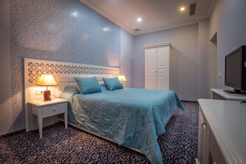 Premier Old Gates Standard Double Room 3