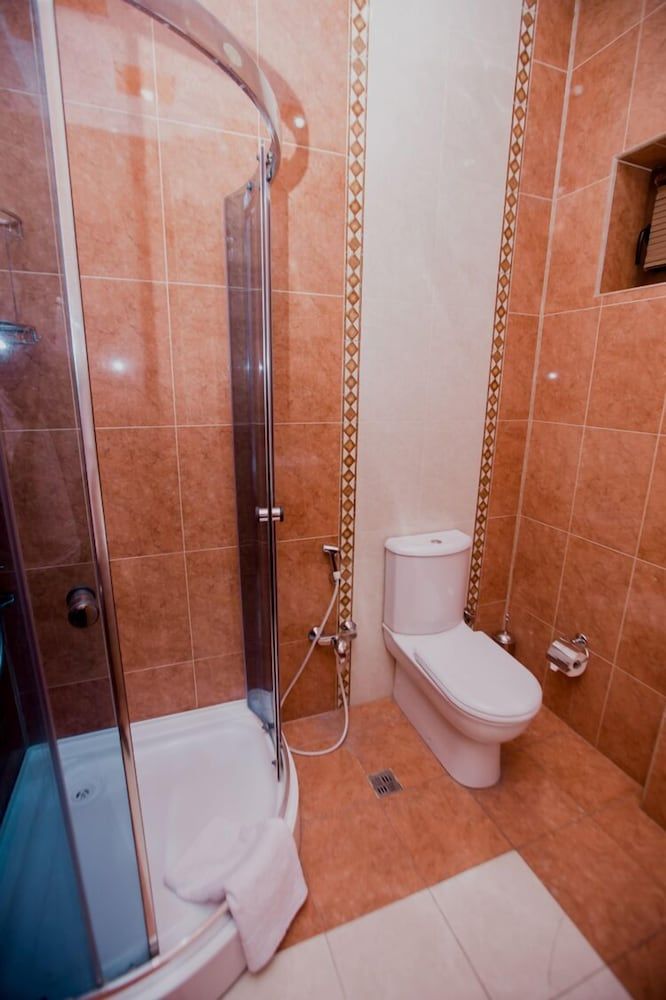 Travel Hotel Deluxe Double Room 5