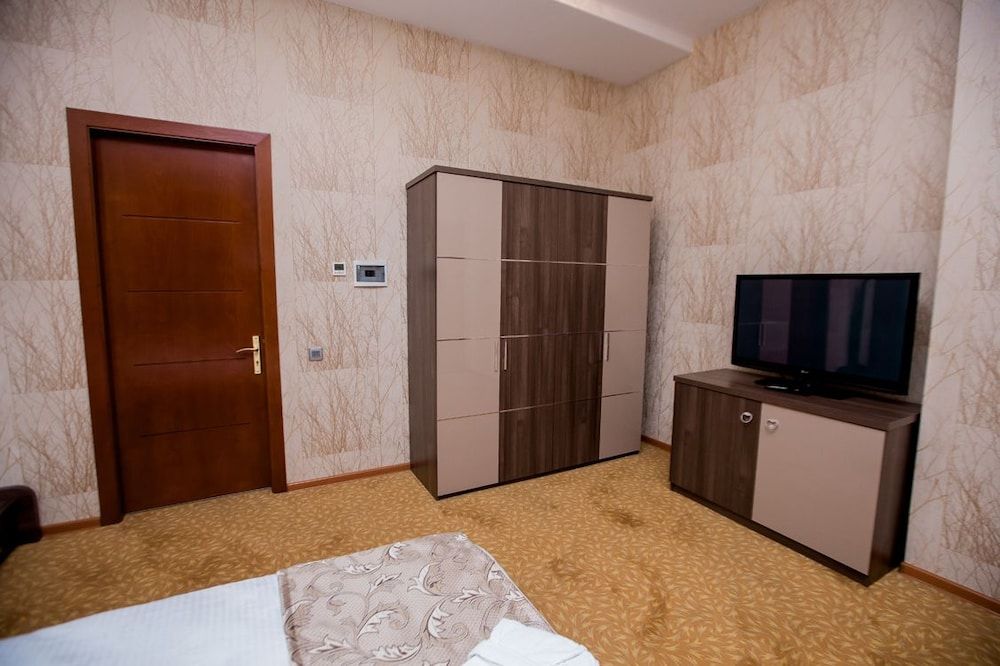 Travel Hotel Deluxe Double Room 8
