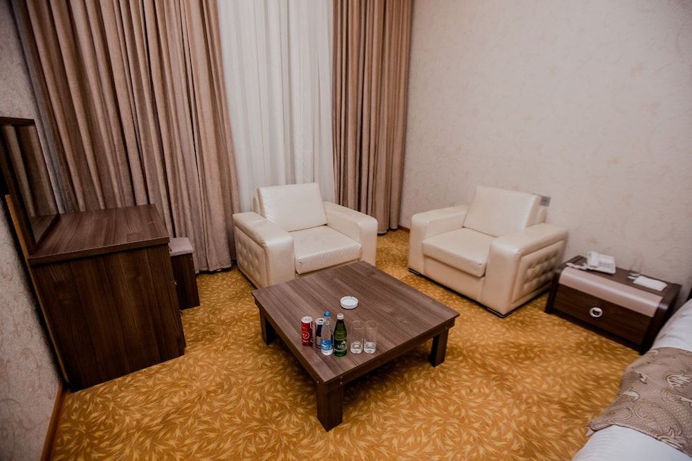 Travel Hotel Deluxe Double Room 9