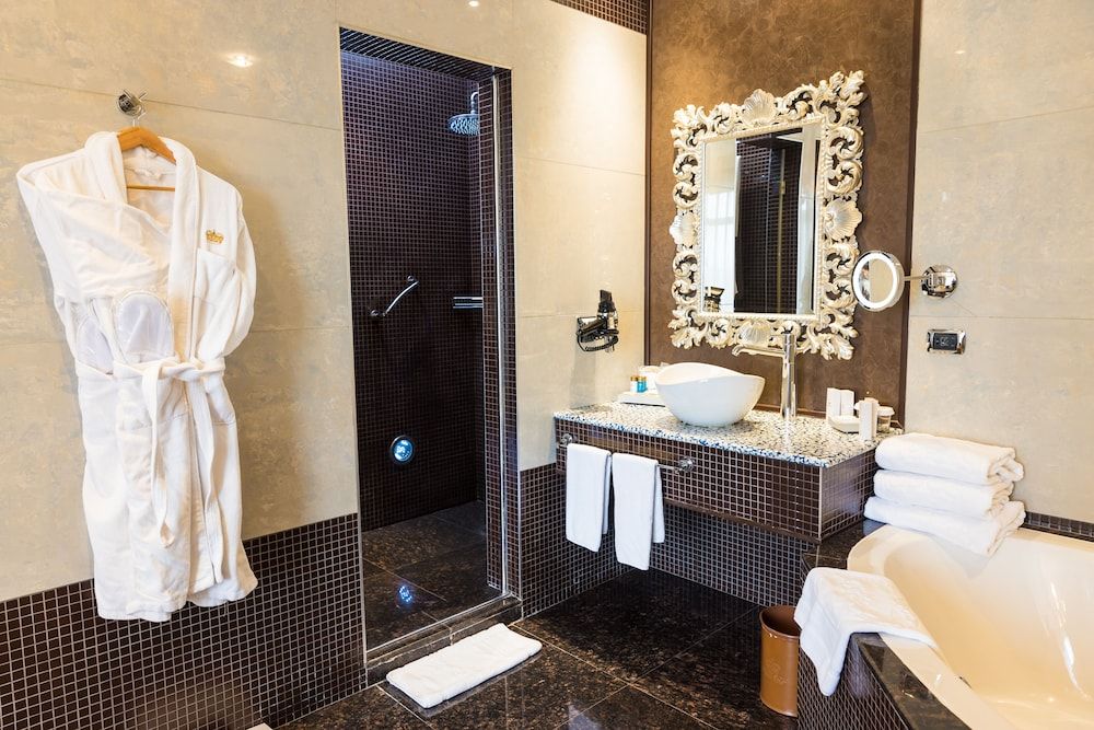 Junior Suite with Balcony