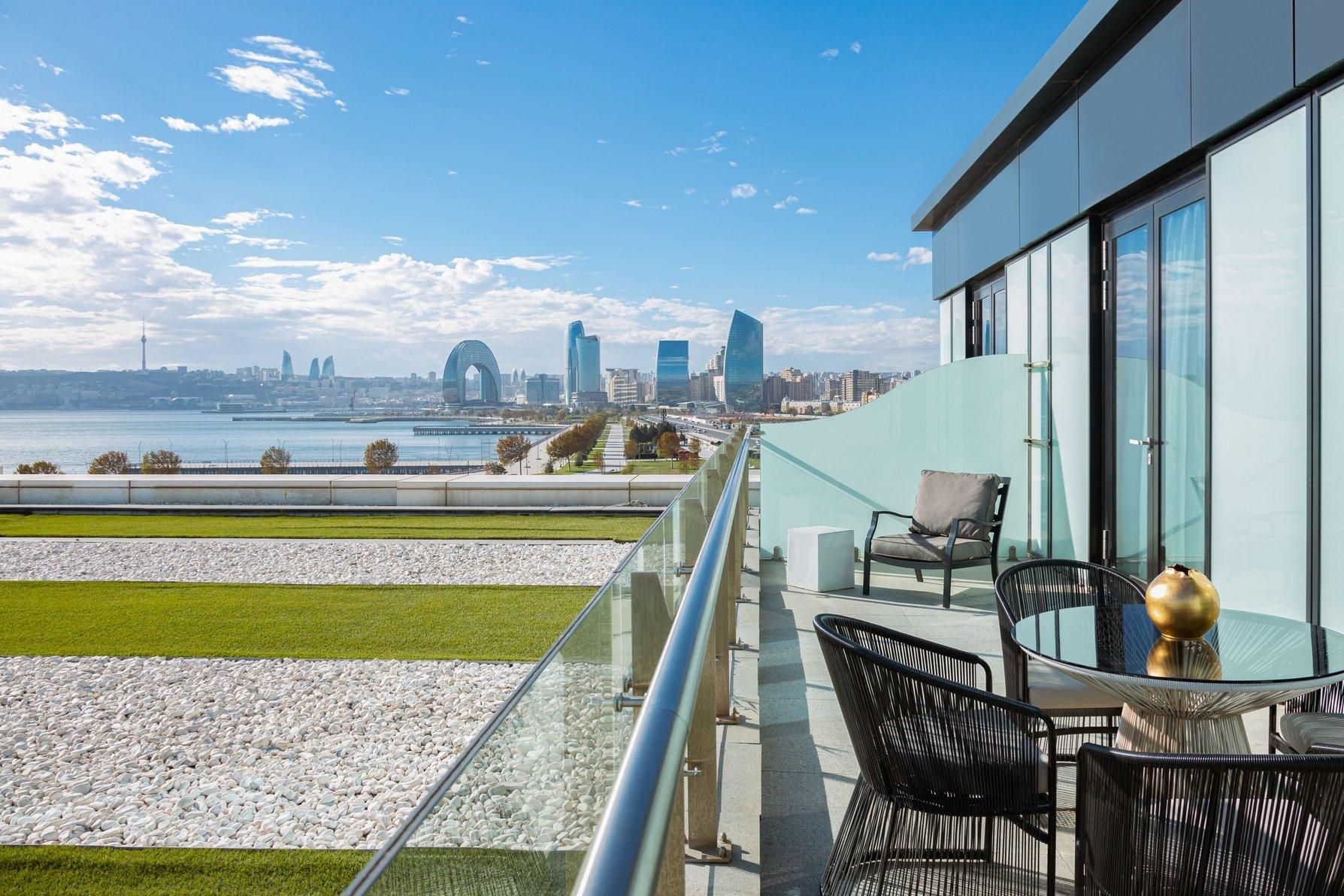 terrace, 1 bedroom larger suite, 1 king, sea view, top floor, balcony