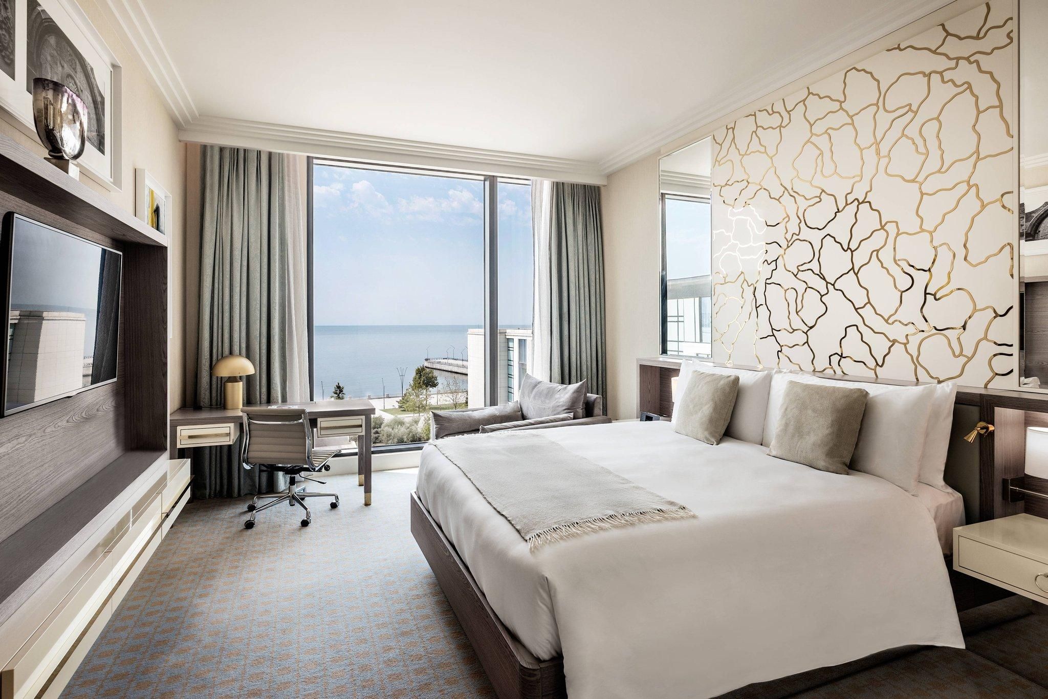 Deluxe Guest Room, 1 King, Sea View