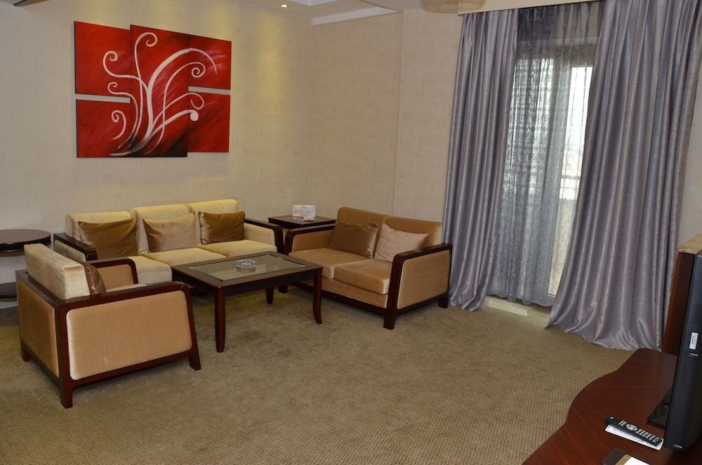 Senior Suite