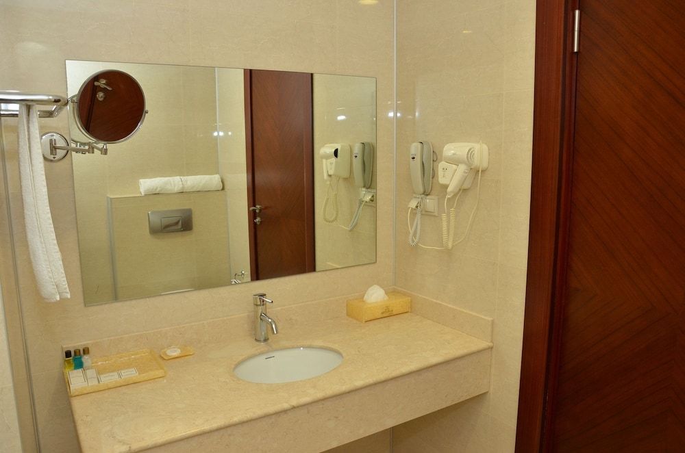 Astoria Baku Hotel Deluxe Suite, 2 Bedrooms 5