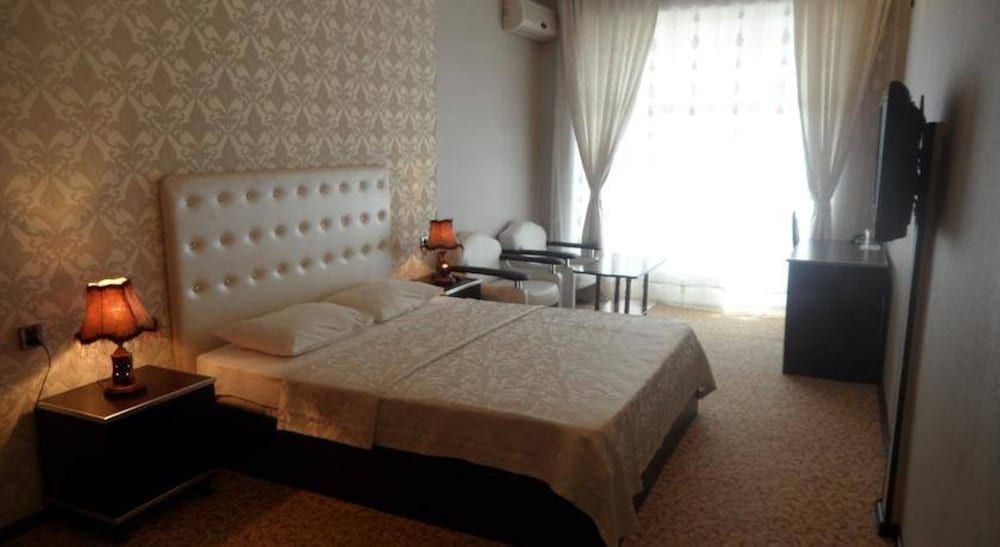 undefined Avand Hotel