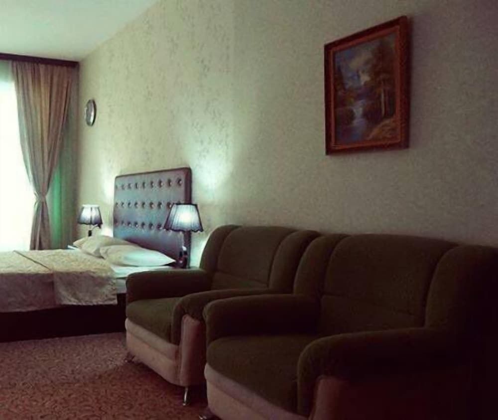 undefined Avand Hotel 7