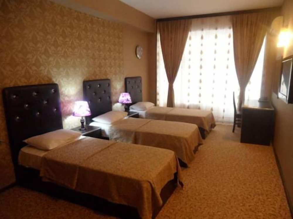 undefined Avand Hotel 2