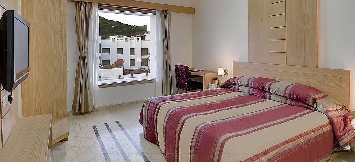 Inder Residency Resort & Spa Udaipur Deluxe Double Room 8