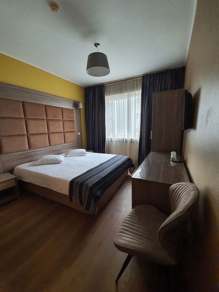 Hotel Midi - Zuid Standard Double Room