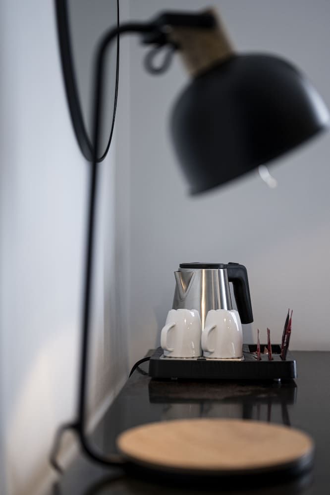 Beverly Hills Hotel Double Room 4