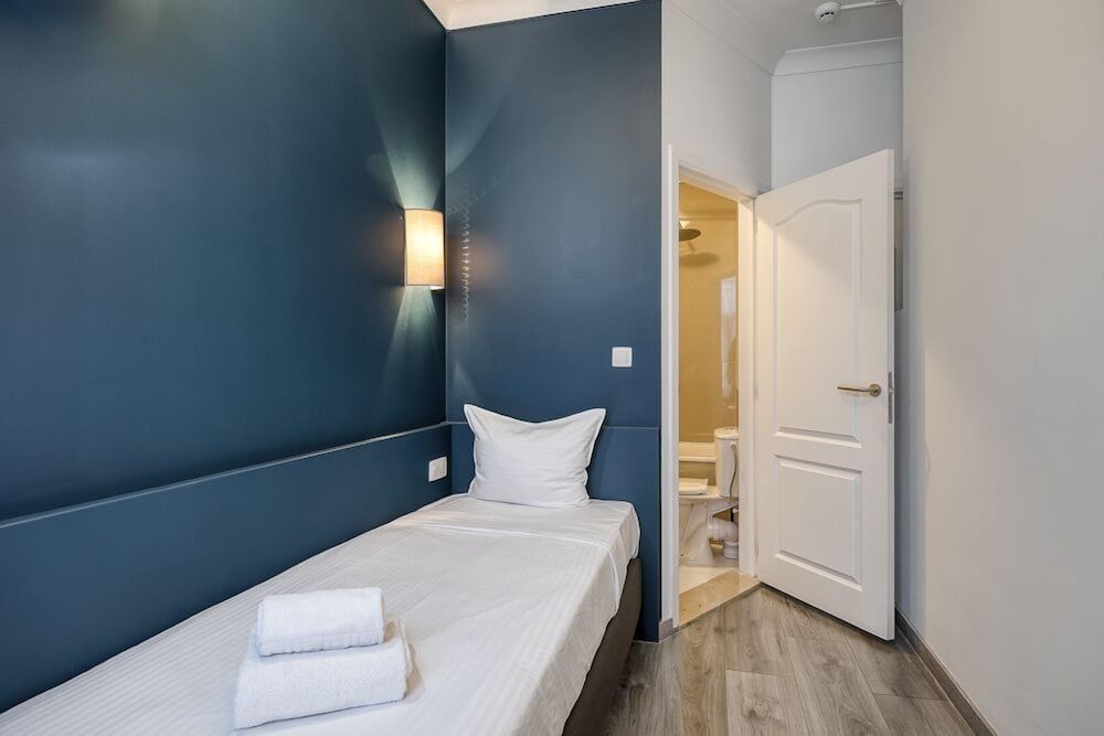 undefined Beverly Hills Hotel 3