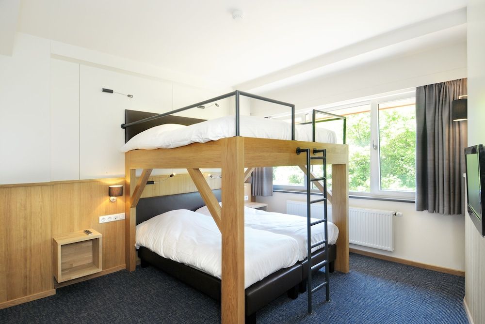 Mont-des-Pins Dennenheuvel Family Quadruple Room 2