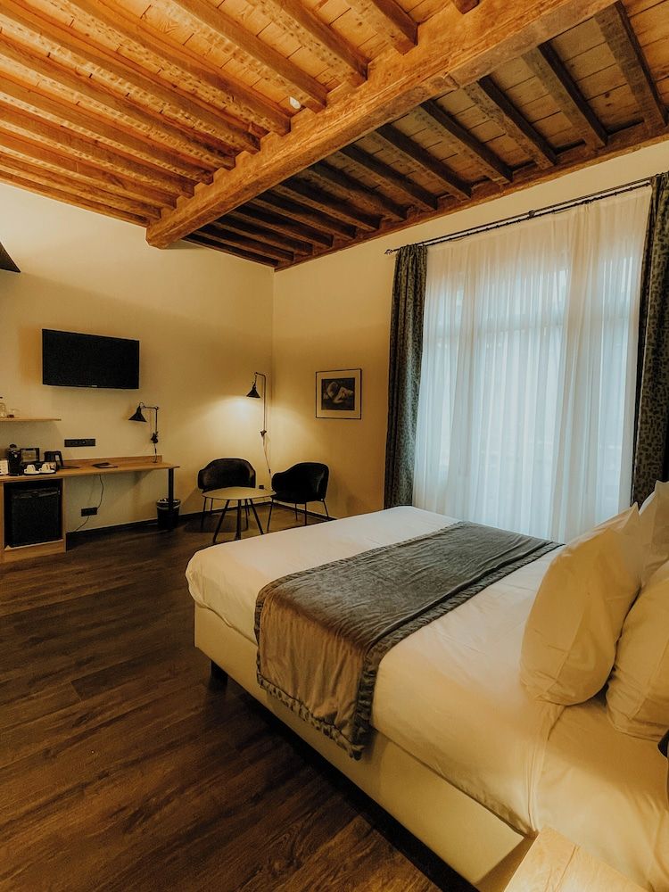 undefined Hotel Harmony 8