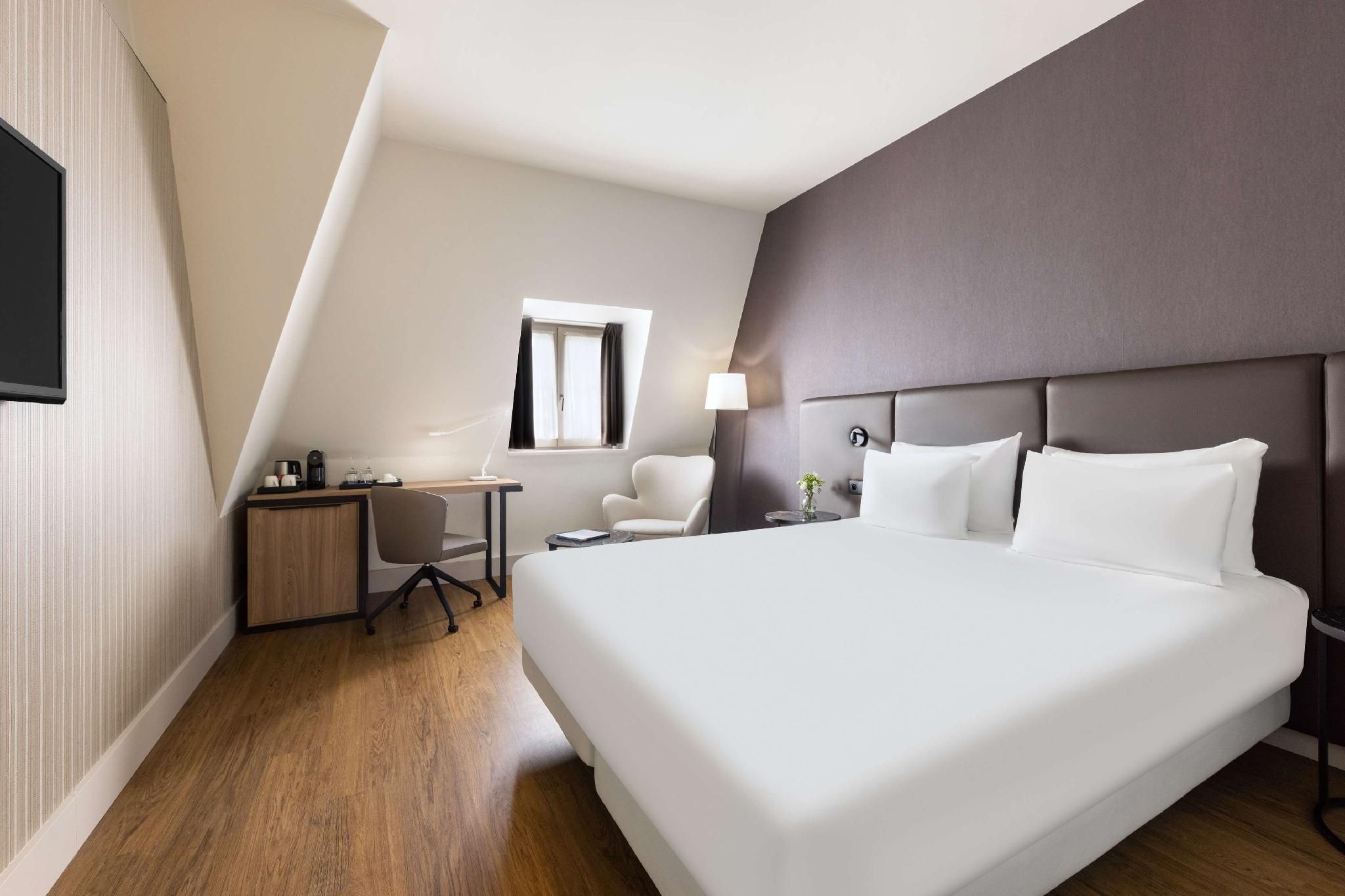 undefined NH Brussels Carrefour de L Europe 8