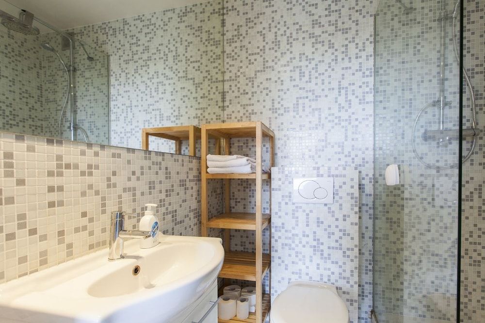 Apartments Résidence Louise Basic Studio, 1 Double Bed, Non Smoking 35