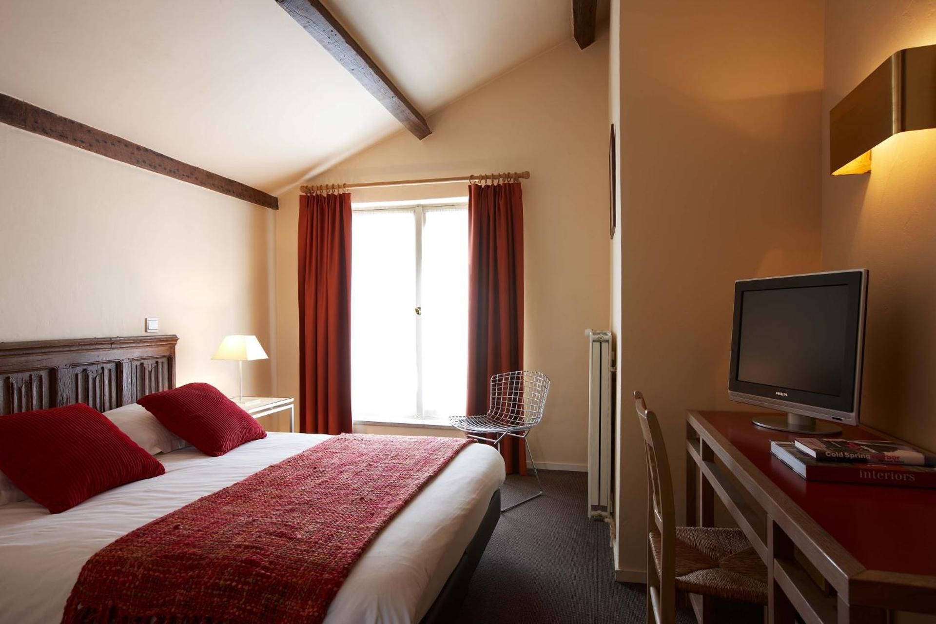 undefined Hotel Adornes 4