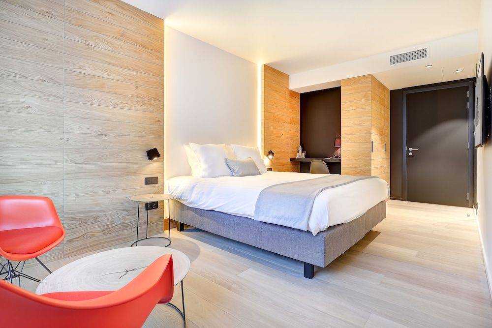 R hotel experiences Family Double Room 2