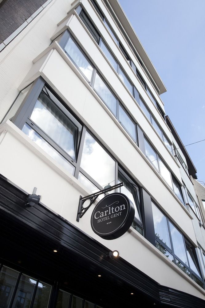undefined Carlton Hotel 7
