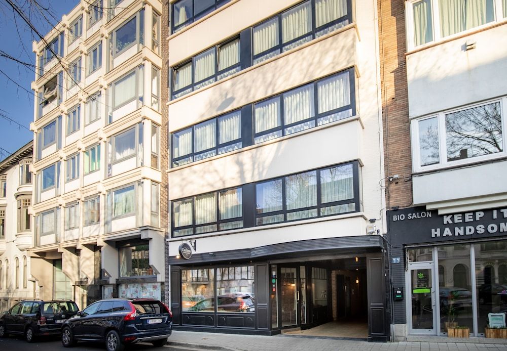 undefined Carlton Hotel 9