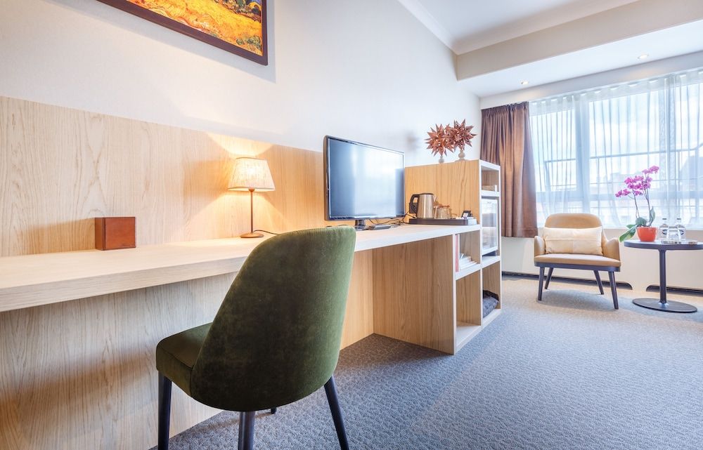 Carlton Hotel Classic Double Room 3