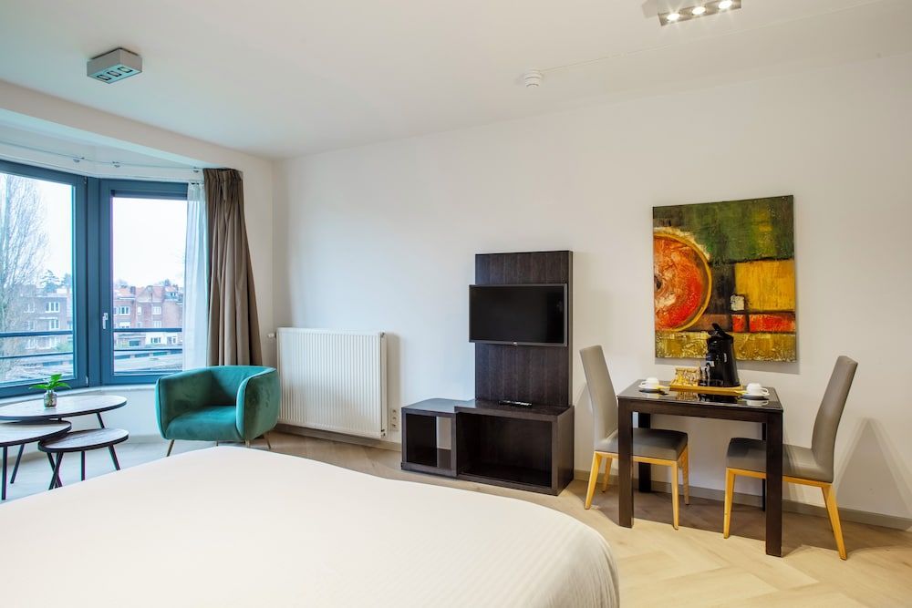 Diamant Suites Brussels EU Executive Double Room 4