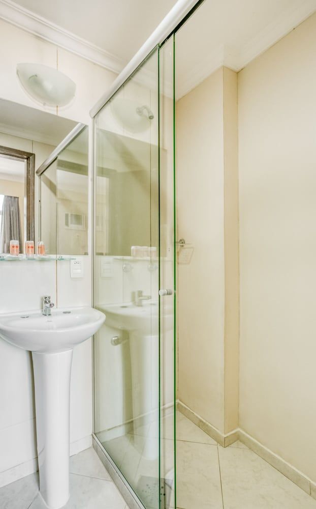 OYO Hotel Villa Tijuca Standard Twin Room 7