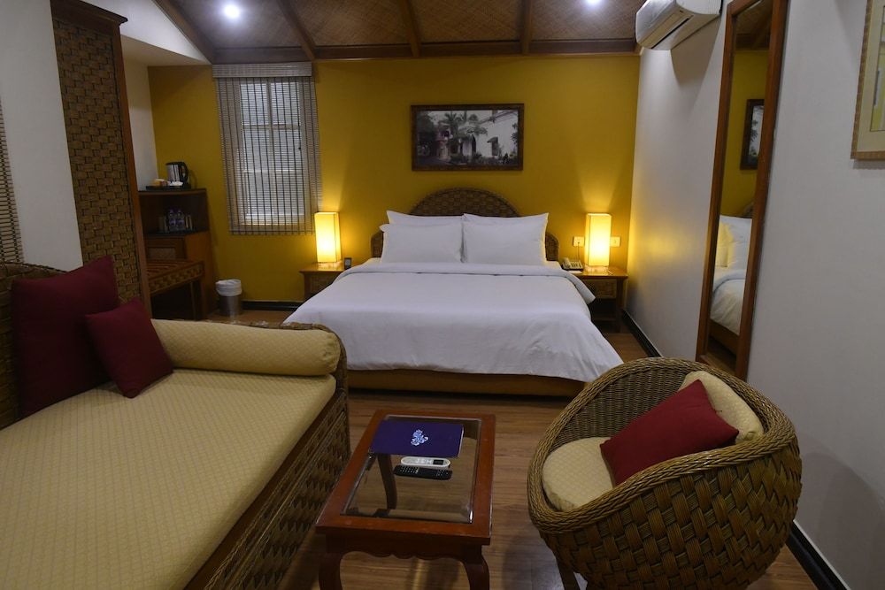 The Richmond Deluxe Room 5