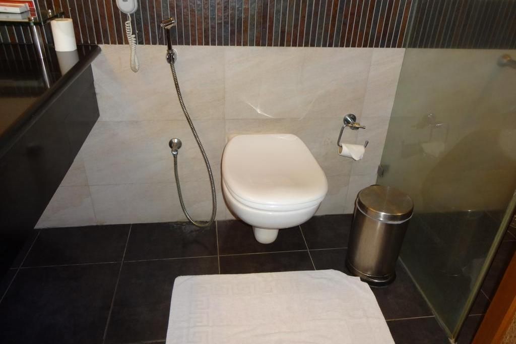 The Richmond Superior Room 6