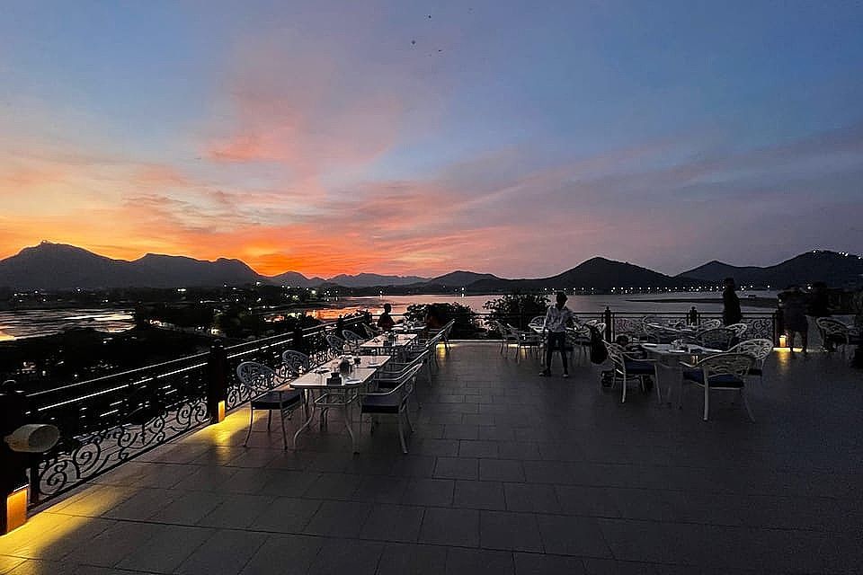 rooftop lounge