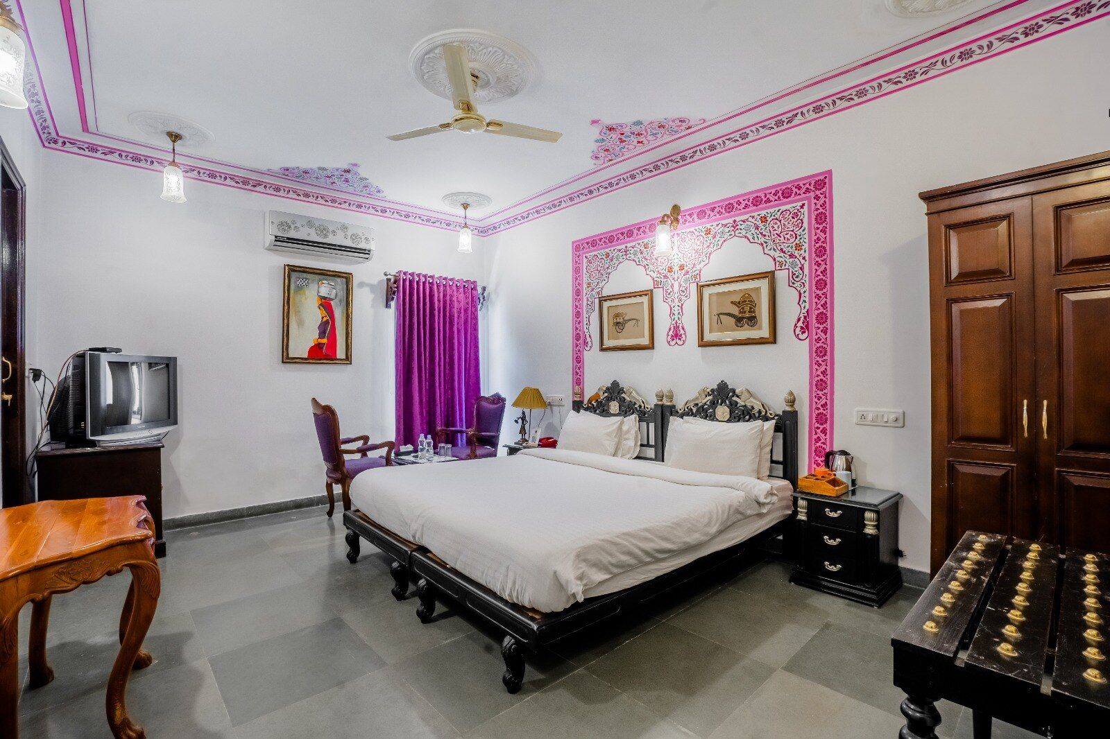 Deluxe Comfort Non Lake facing rooms