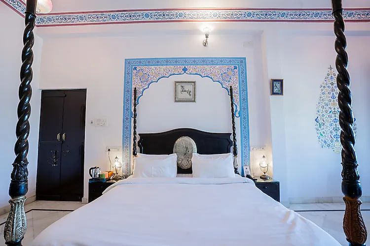 Deluxe Comfort Non Lake facing rooms