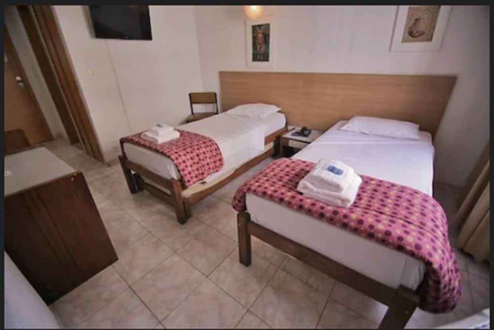 Hotel Atlântico Avenida Twin Room 3