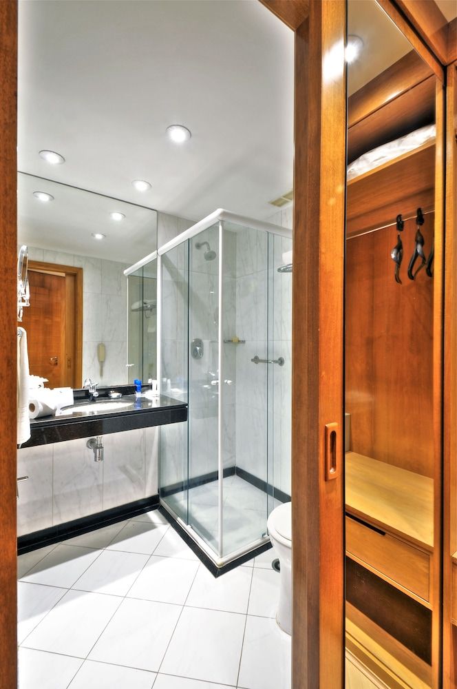 Transamerica Executive Paulista Standard Twin Room 6