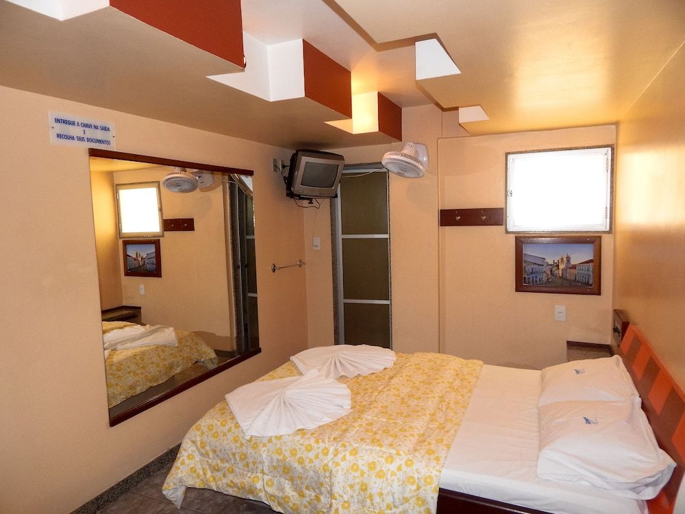 Single Room (With Fan / Com Ventilador)