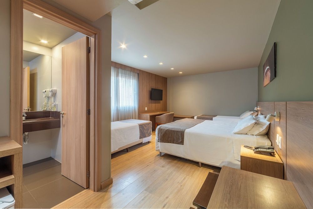 Deluxe Quadruple Room
